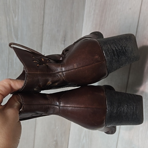 Born Women Ivy Goose Ankle Leather Heels Boots shoes sz 8 - Picture 6 of 12